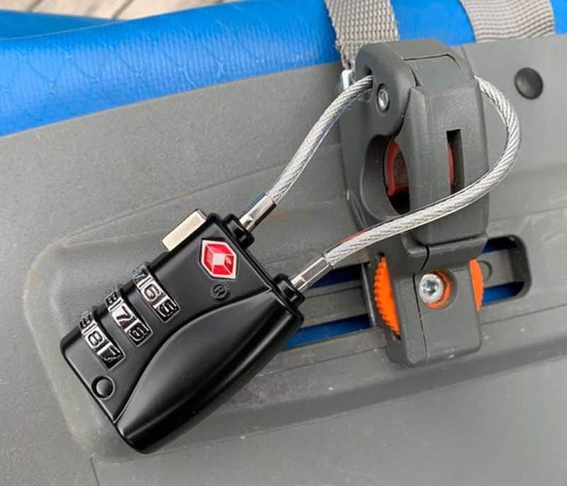 le cadena vient se placer dans le trou prevu a cet effet du systeme qrm 2.0