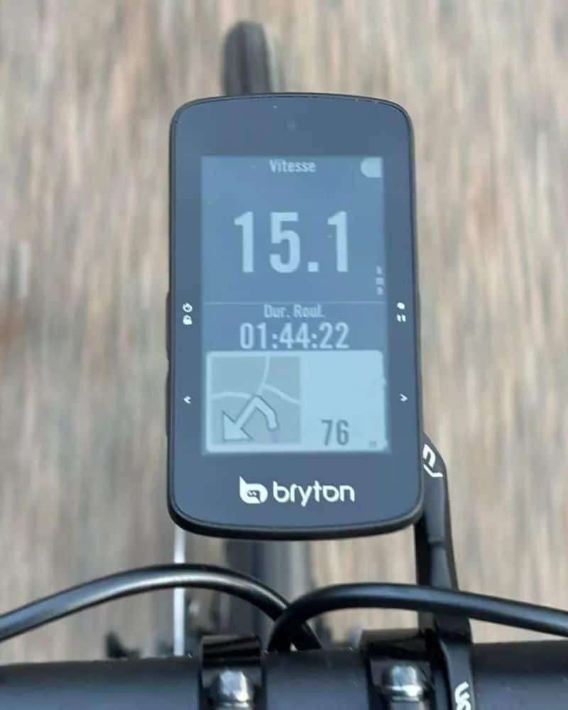 le gps affiche toutes les informations de sortie de vélo