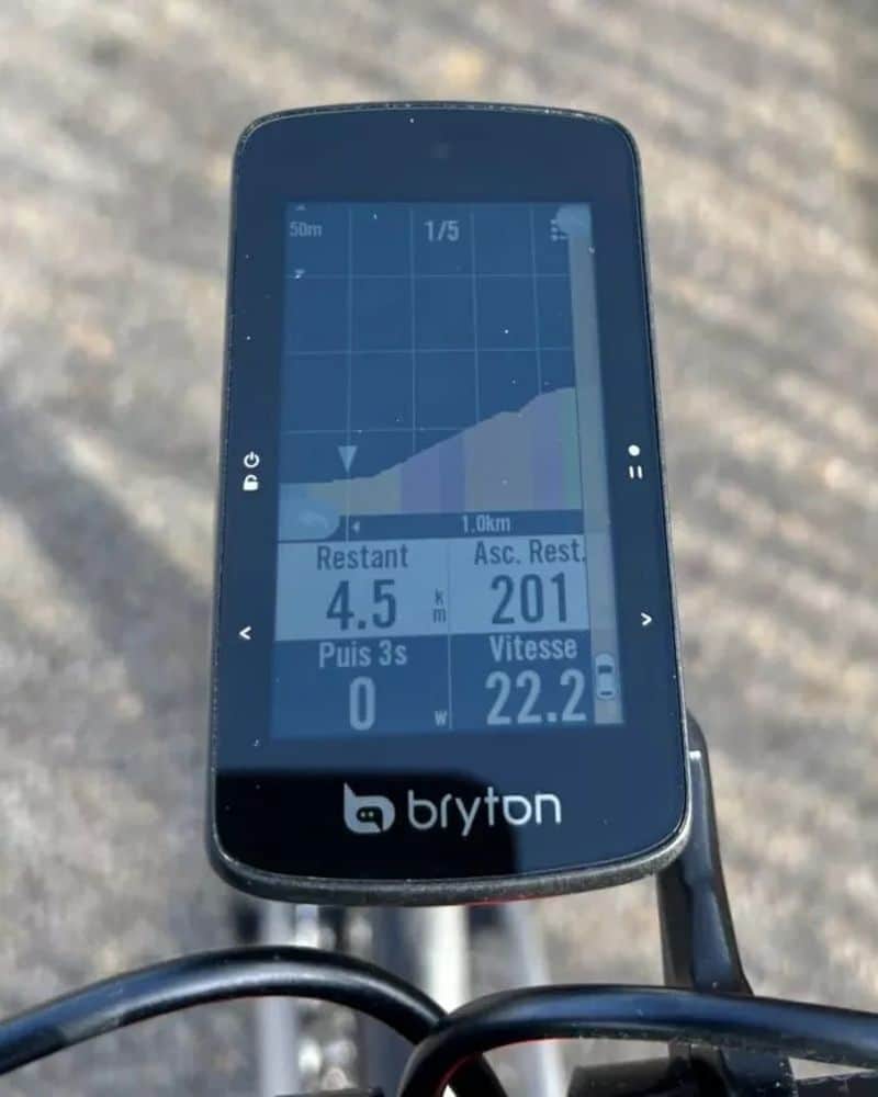 le gps vous indique le dénivelé restant à parcourir