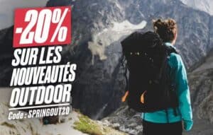 photo d'une personne avec un sac a dos en randonnée montagne