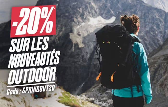 photo d'une personne avec un sac a dos en randonnée montagne