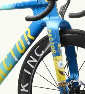 détail de l'avant du vélo de route factor edition bob l'eponge