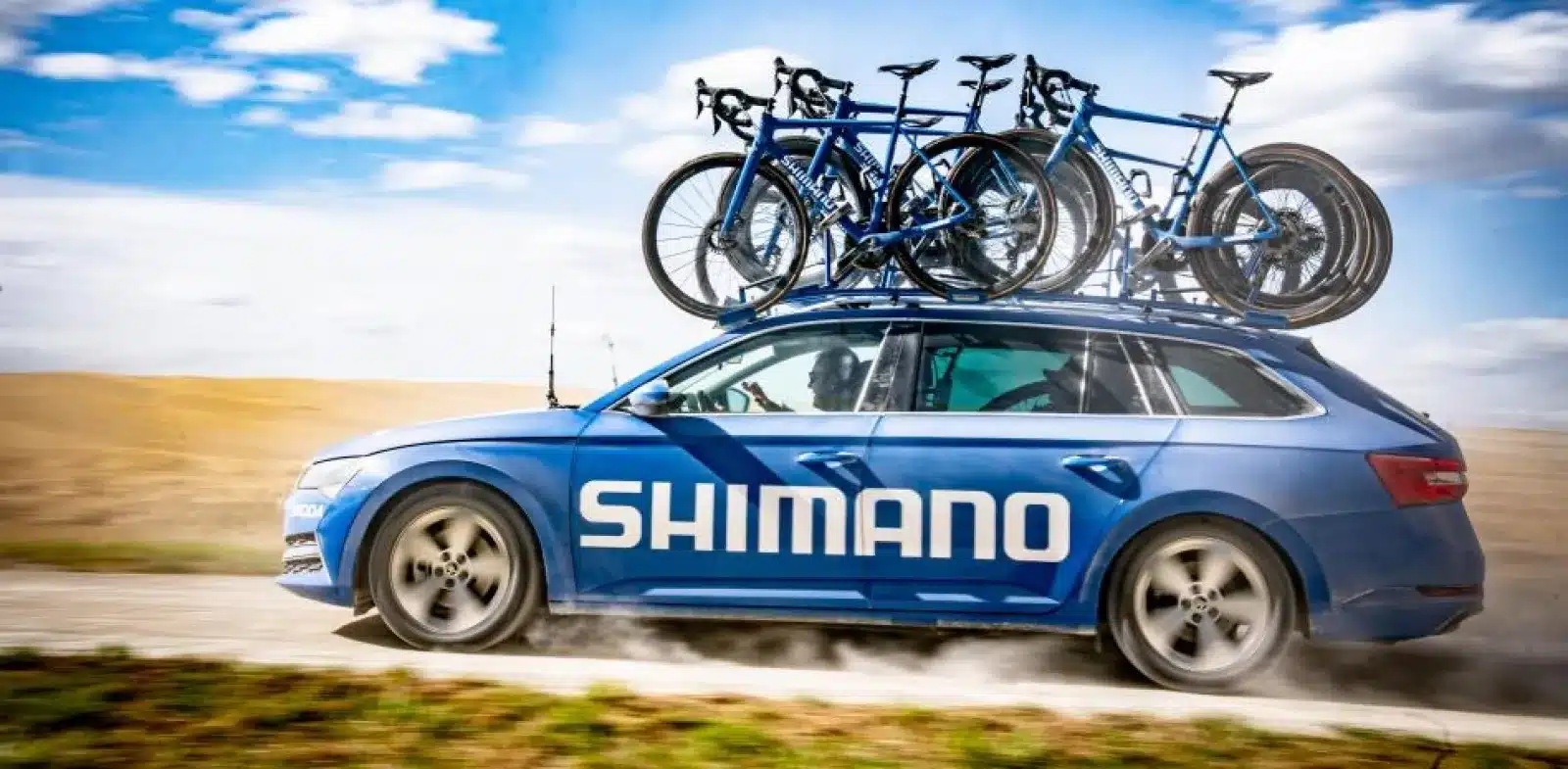 véhicule d'assistance shimano du tour de france